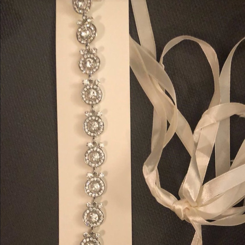 David’s Bridal Circle Rhinestone Sash